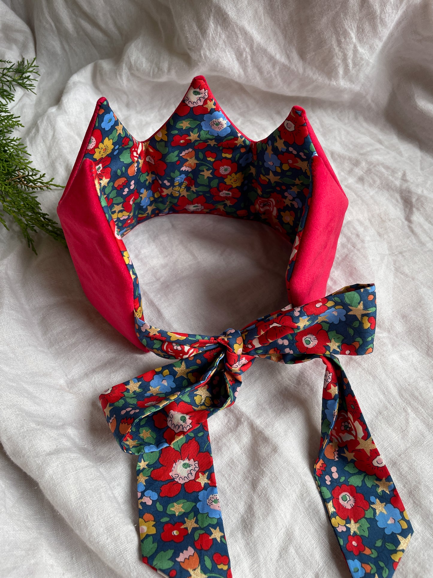 Liberty Betsy Stars Red Crown