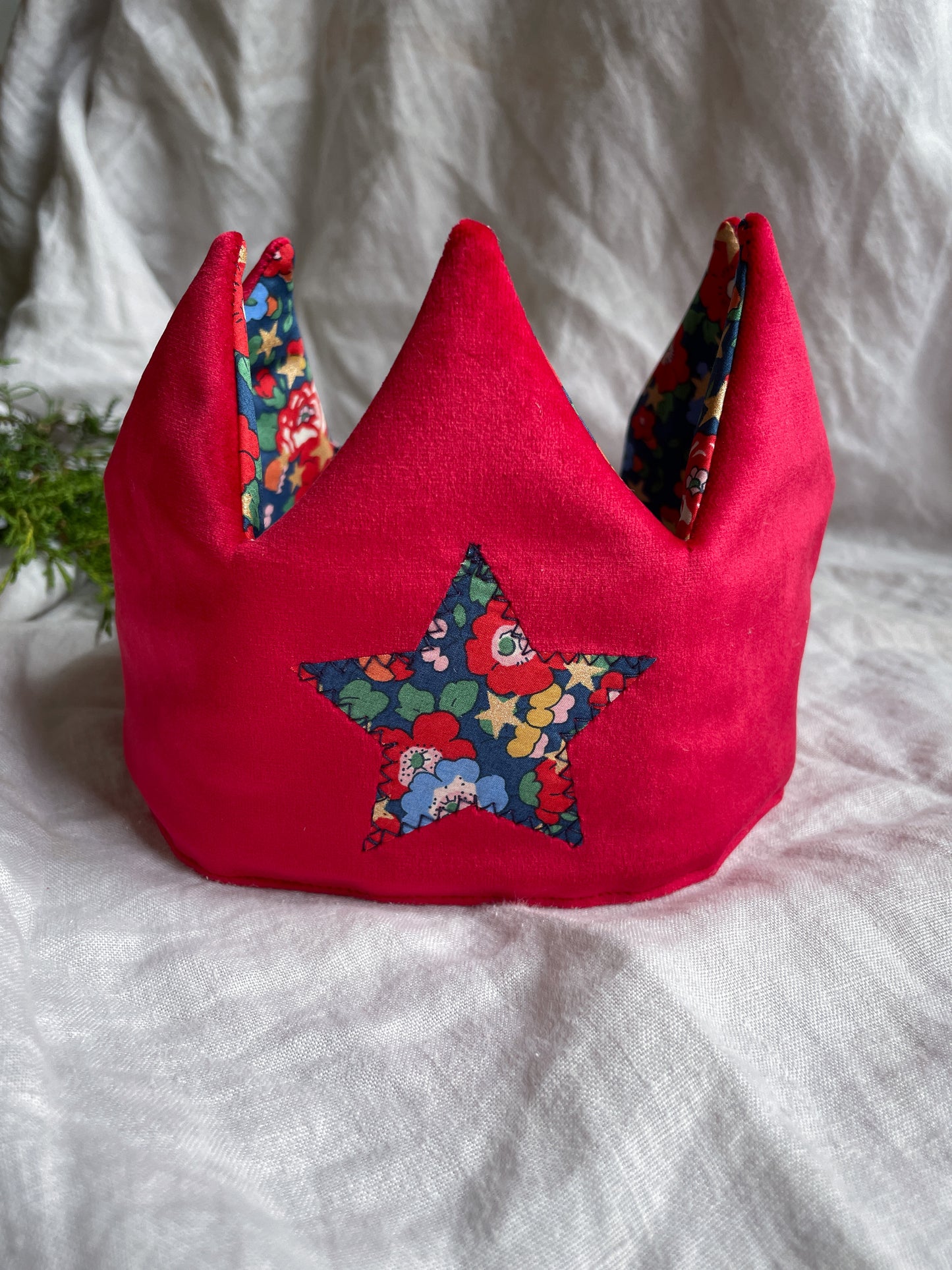 Liberty Betsy Stars Red Crown