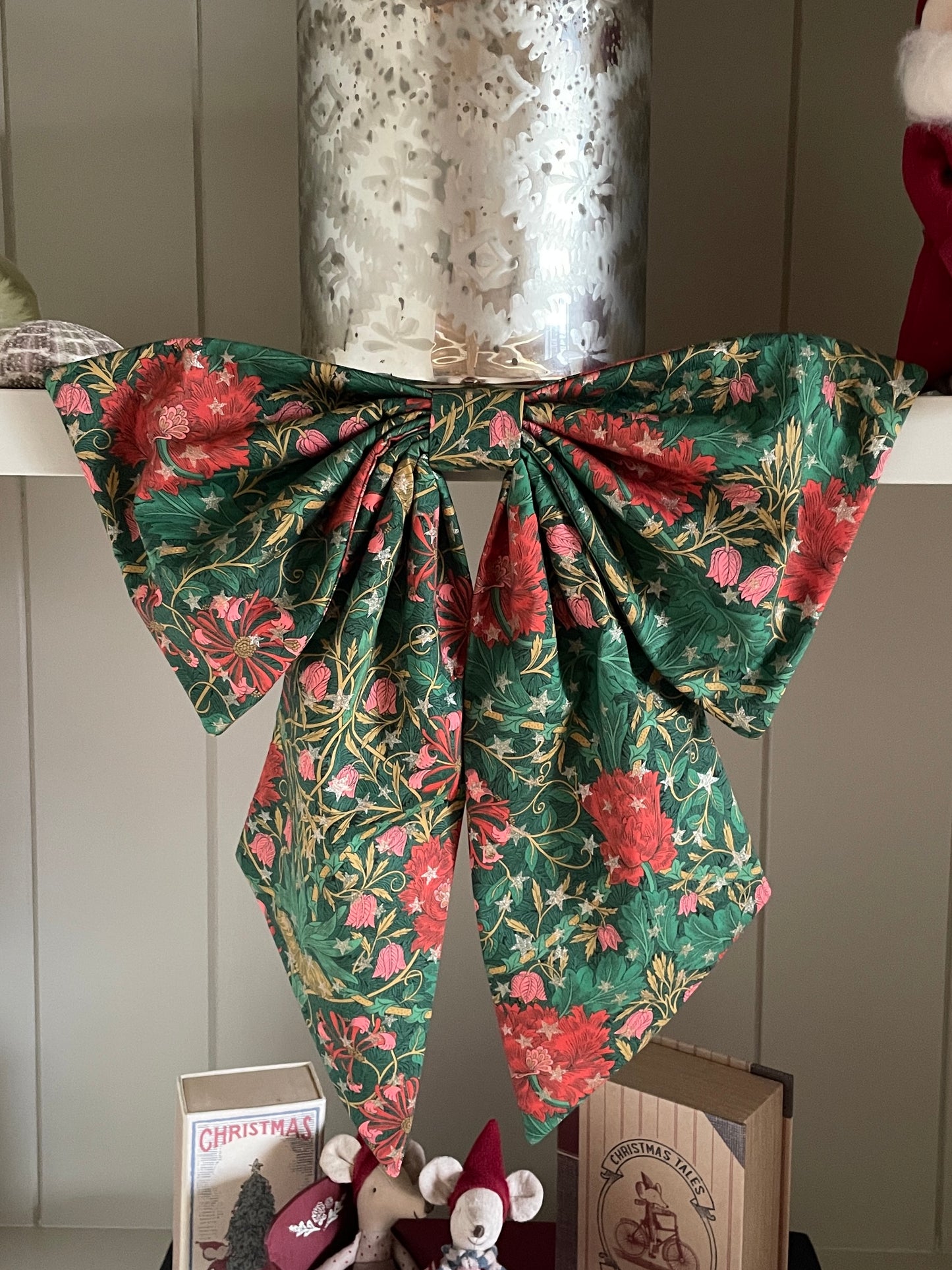 Liberty Oversized Christmas Bow March Sparkle