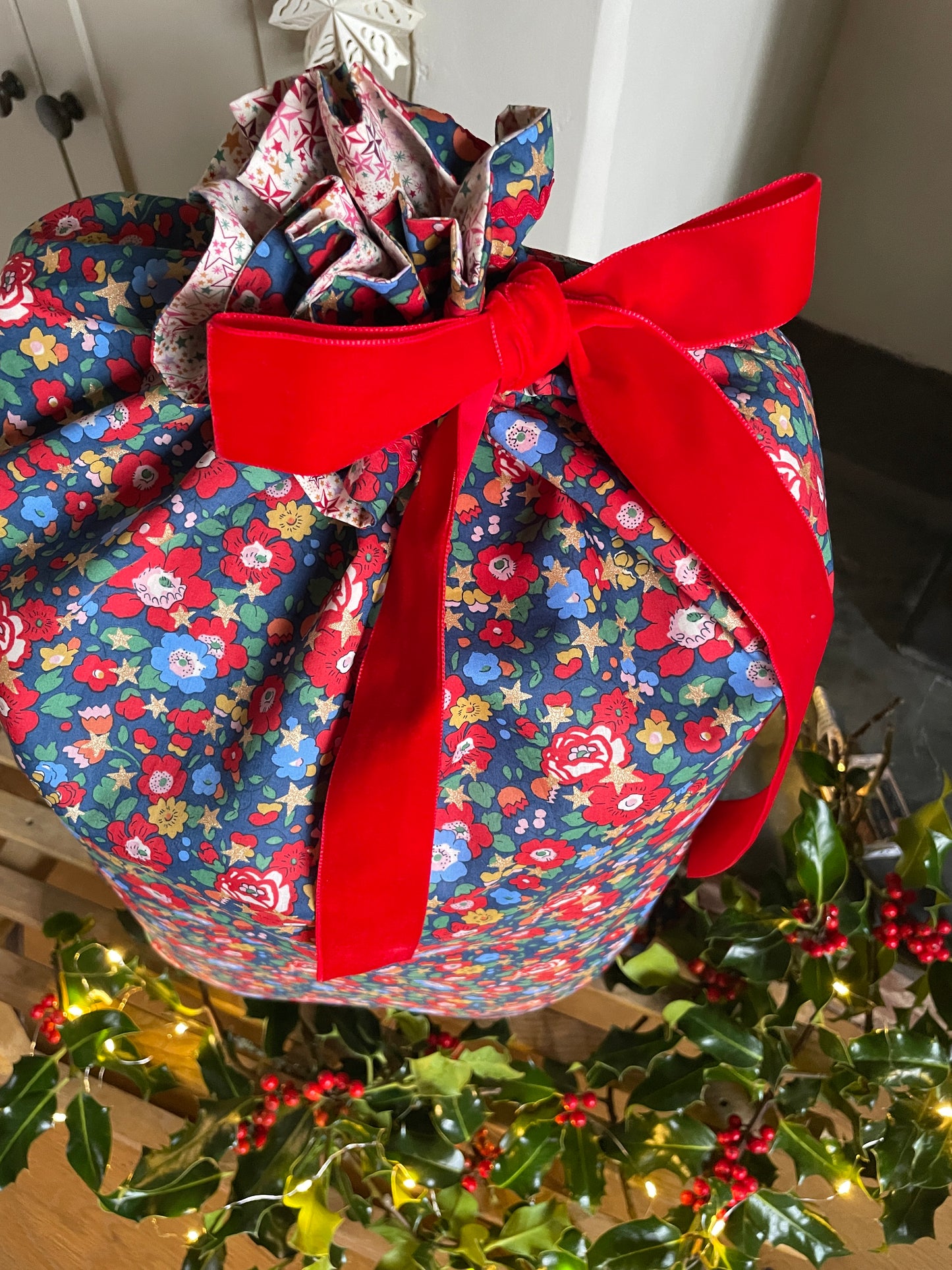 Betsy Stars Navy Gift Sack