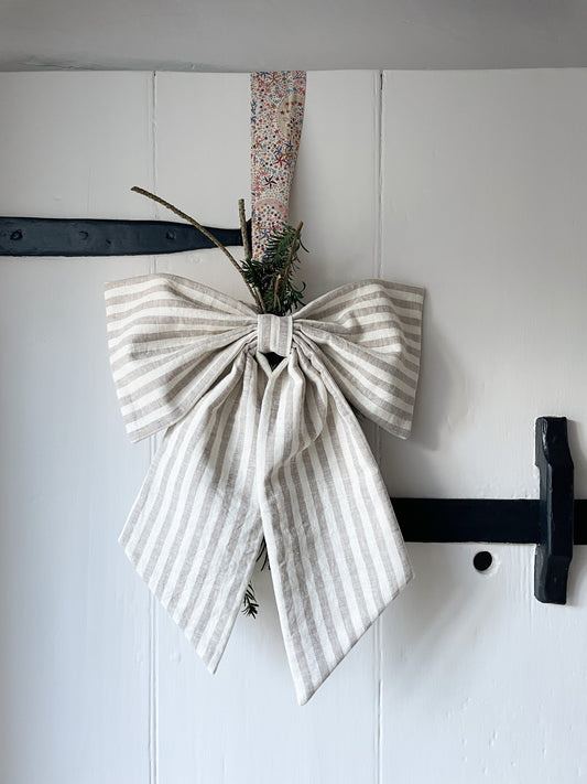 Linen Oversized Christmas Bow Natural Stripe