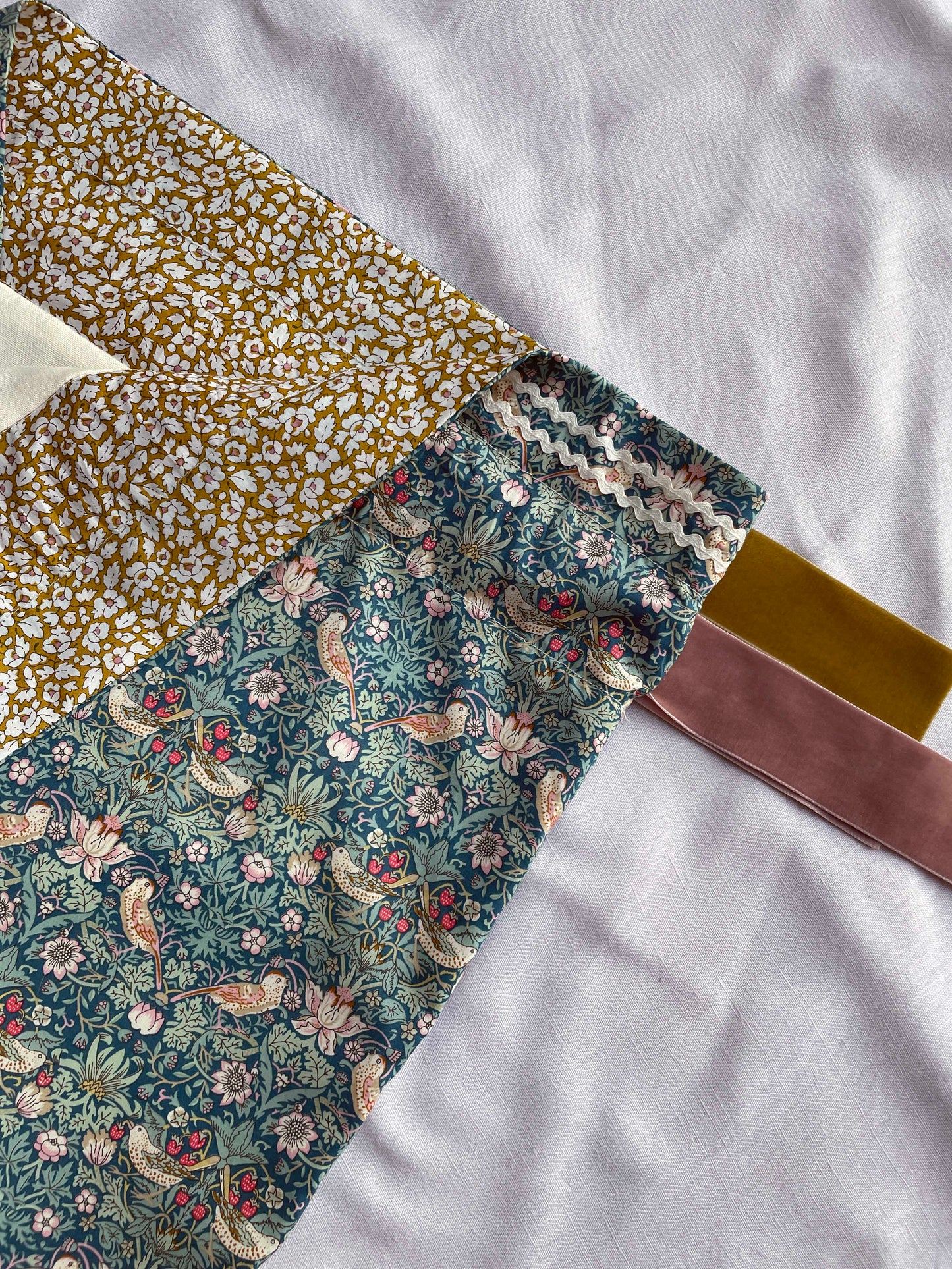 Strawberry Thief Gift Sack