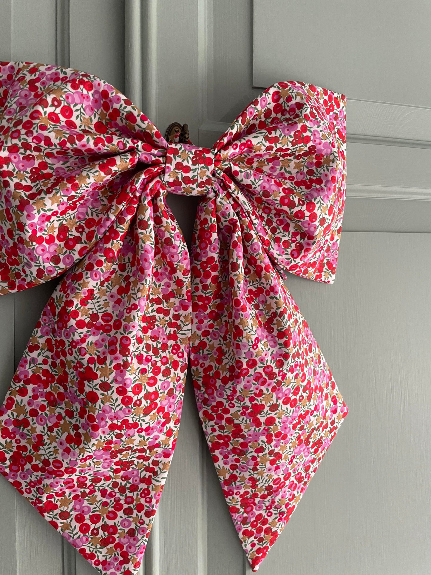 Liberty Oversized Christmas Bow Wiltshire Stars
