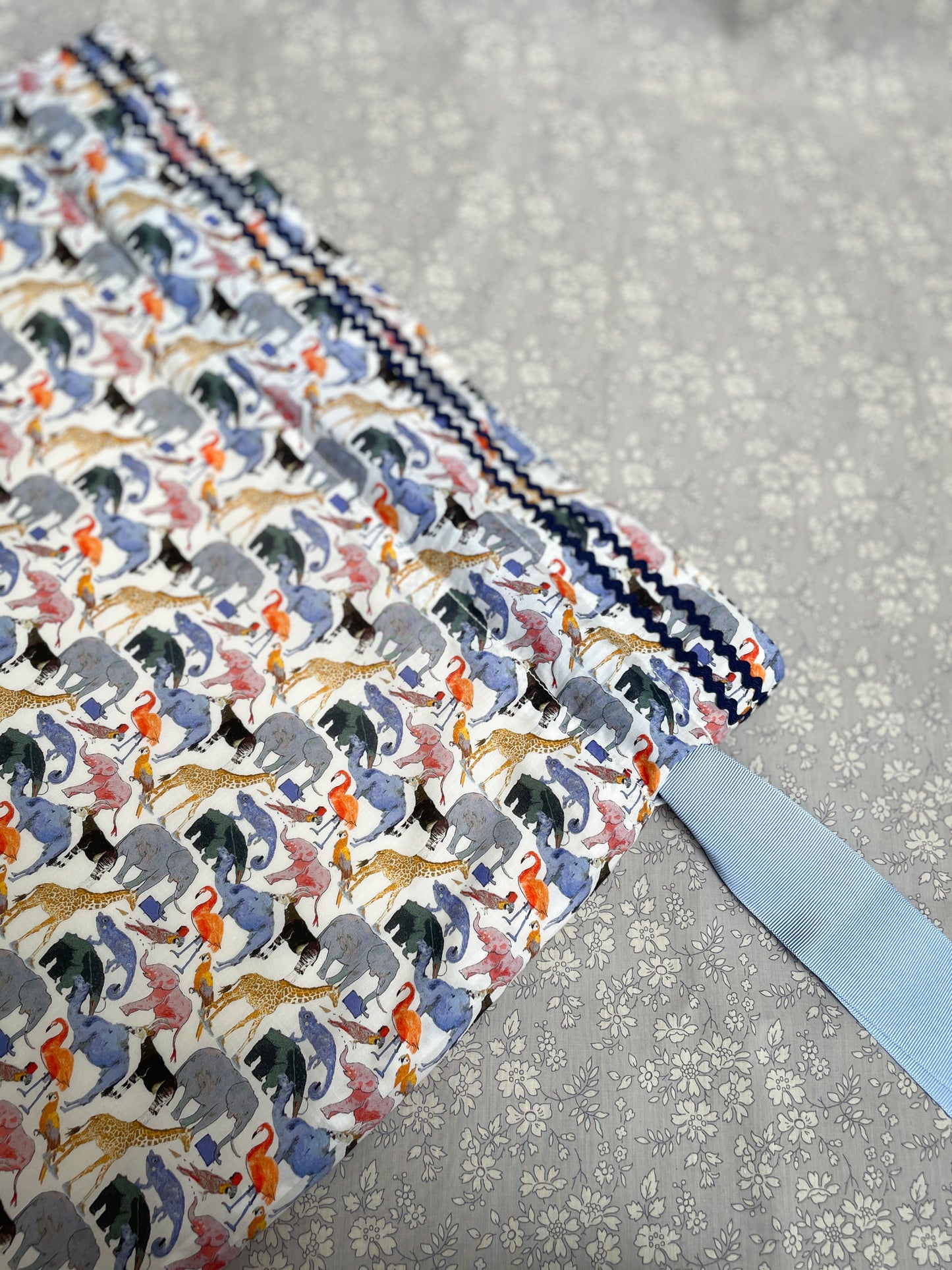 Queue for the Zoo Print Gift Sack