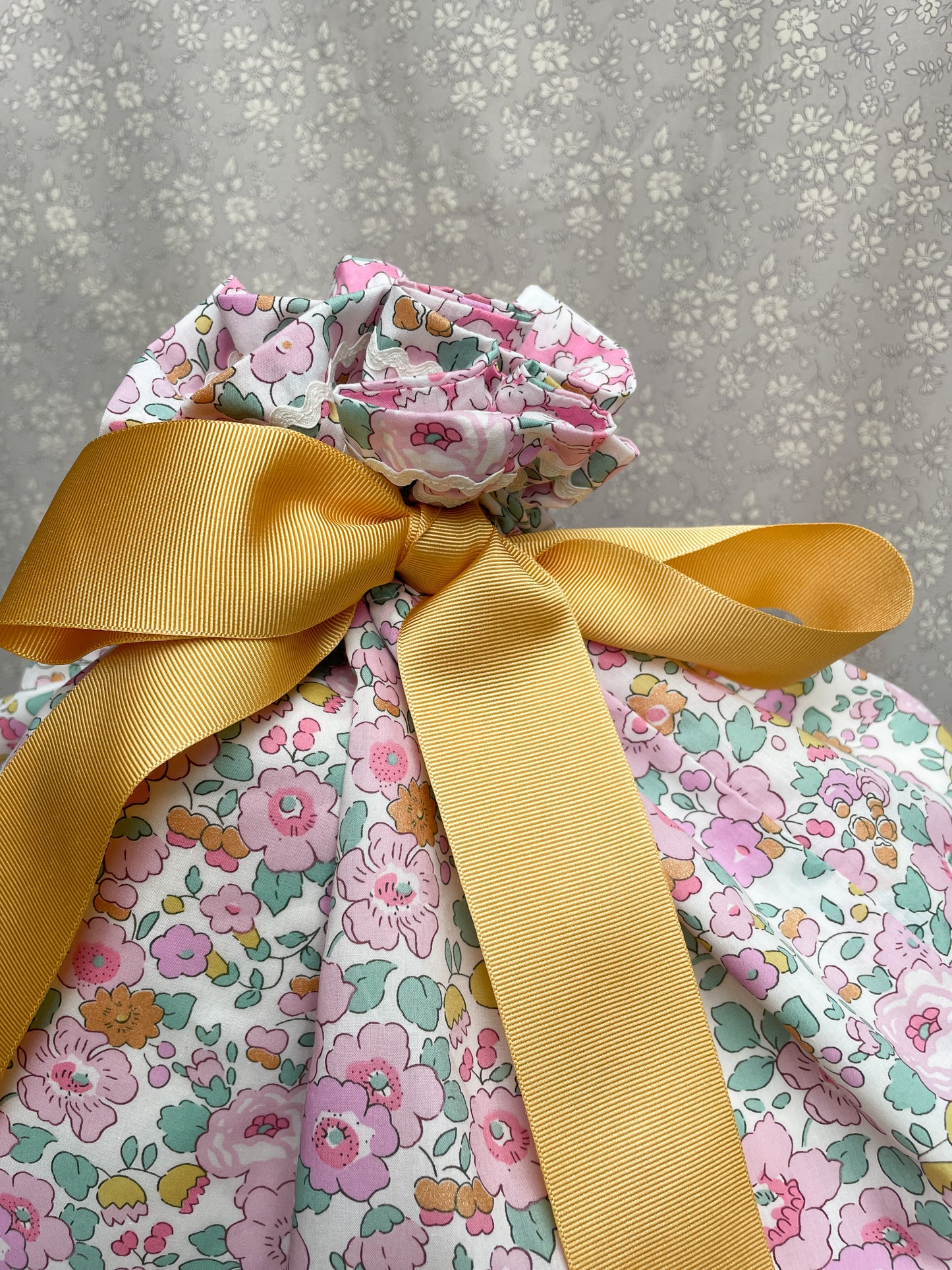 LIMITED EDITION Betsy Etoile with Gold Glitter Print Gift Sack