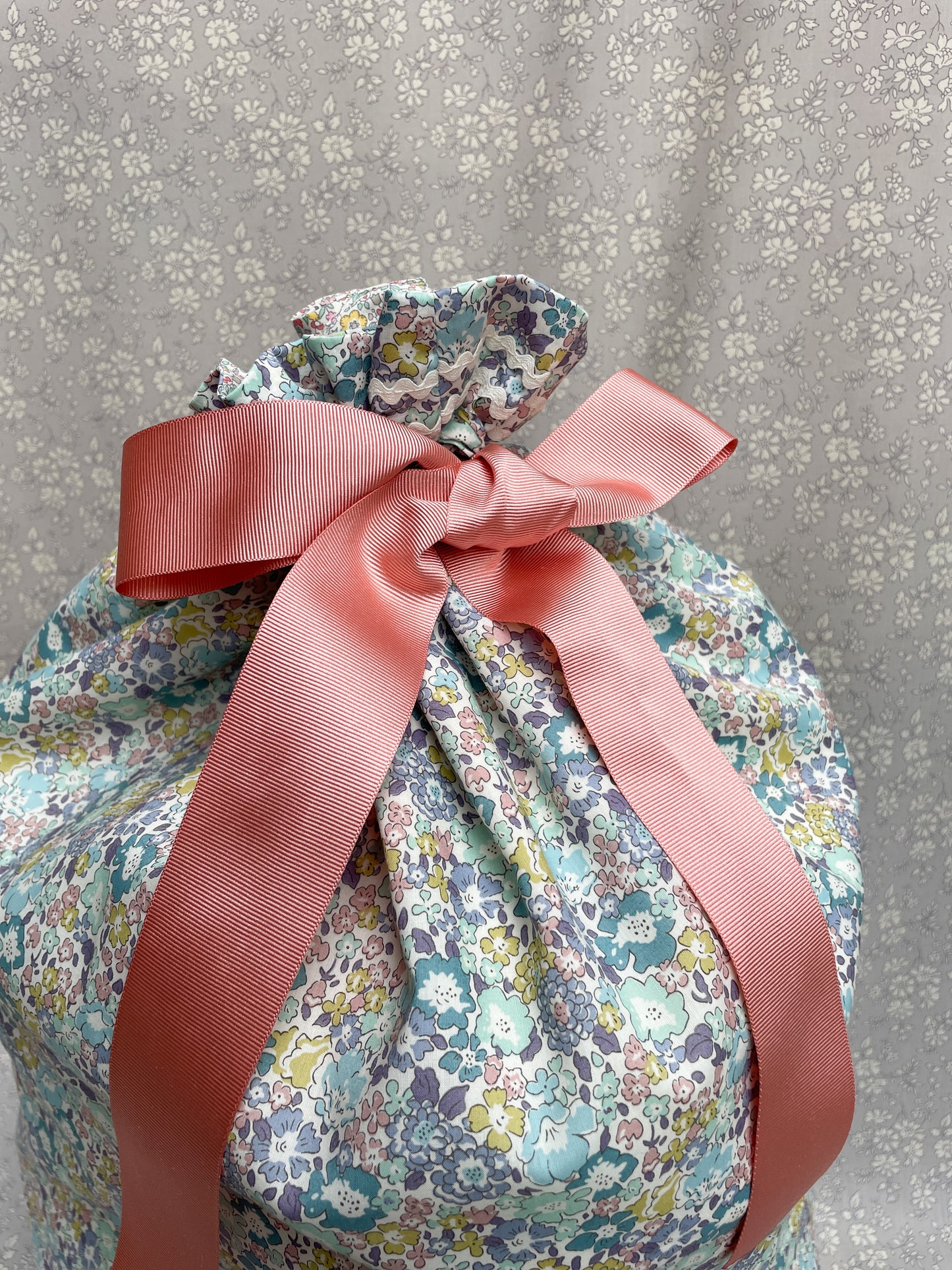 Michelle Blue Print Gift Sack