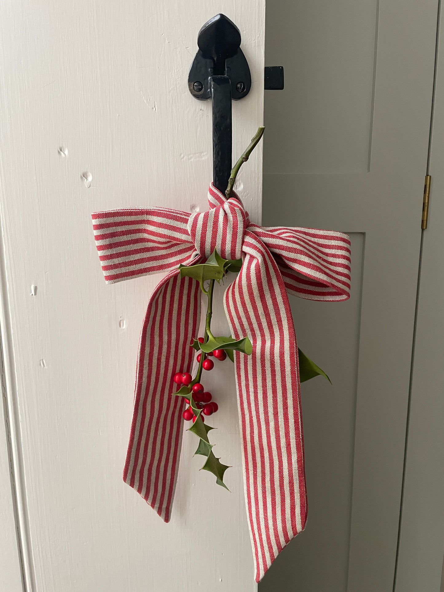 Narrow Linen Fabric Bow