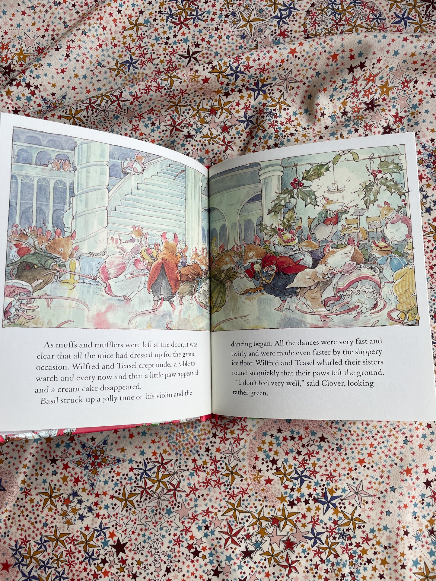 Winter Story - Brambly Hedge