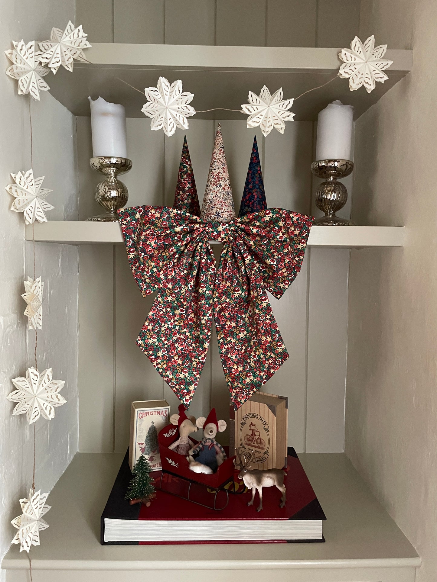 Liberty Oversized Christmas Bow Emma Etoile