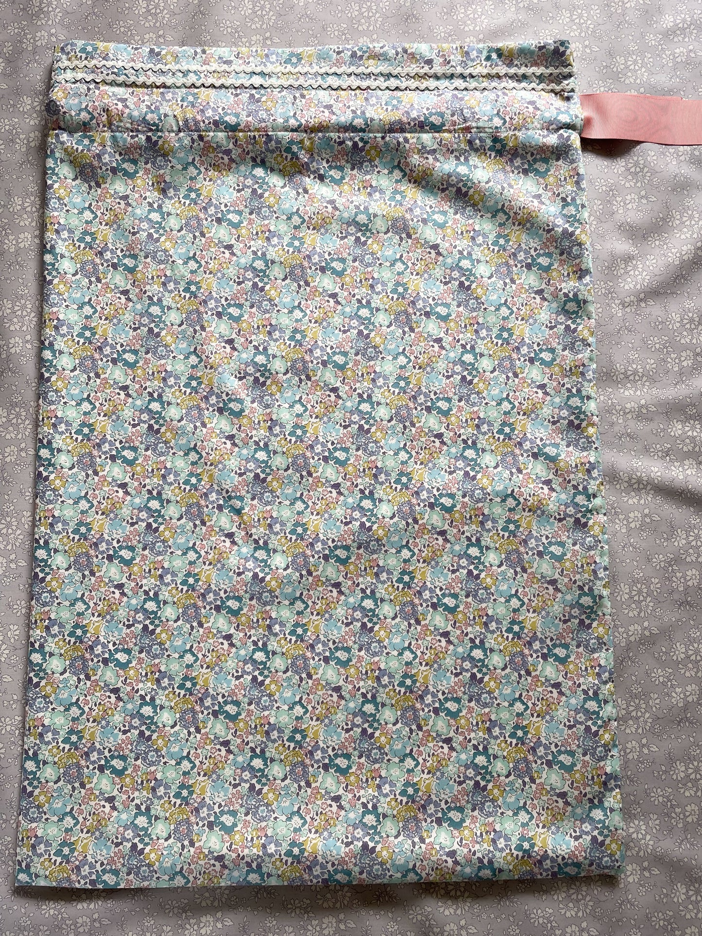 Michelle Blue Print Gift Sack